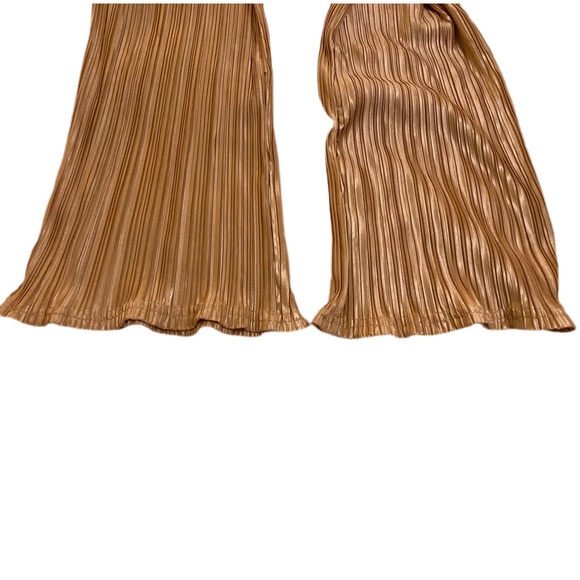 🥂 New with Tags Prettylittlething Gold Pleated Wide Leg Trouser Pants🥂Size 10 - Picture 6 of 9
